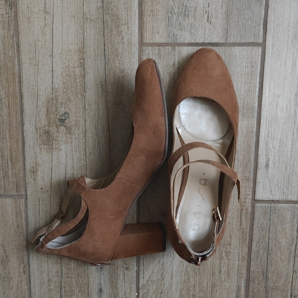 Women's Brown Suede Heels